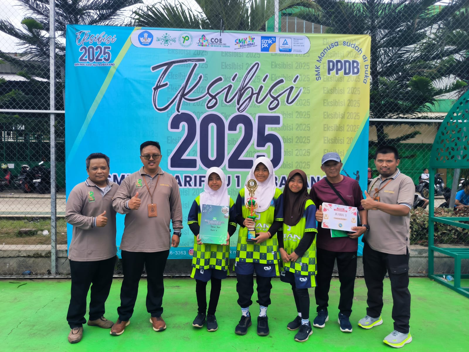 Tim Sepak Takraw Putri SMP Negeri 2 Pekuncen: Juara 3 LIGA MANUSA 2025