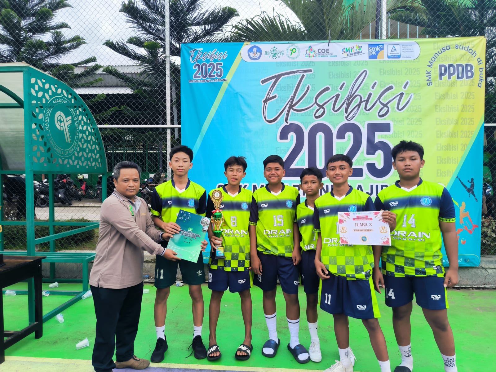 Tim Sepak Takraw Putra SMP Negeri 2 Pekuncen: Juara 3 LIGA MANUSA 2025